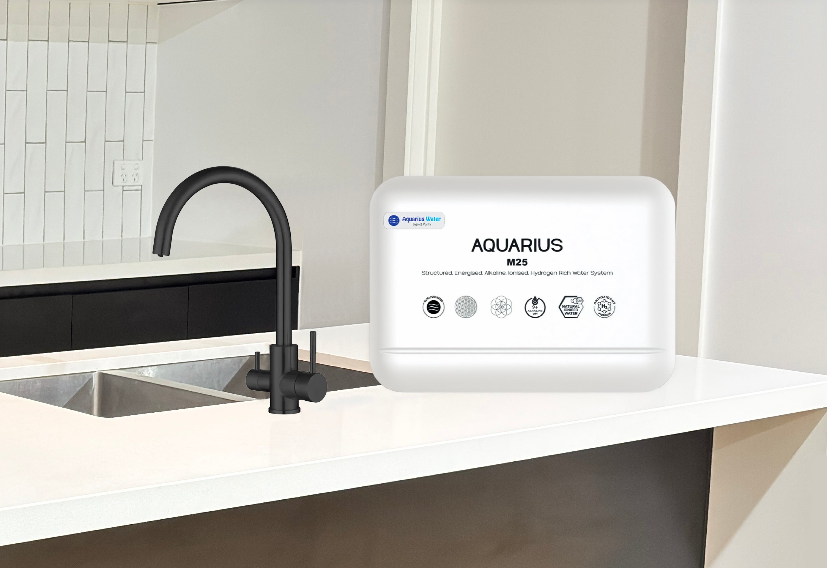 Black Aquarius M25 hydration system with 3-way tap, featuring a durable design for efficient water dispensing and hydration.